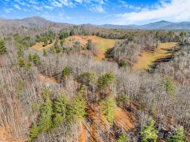 148 Fish Pond Lane, Burnsville, NC 28714