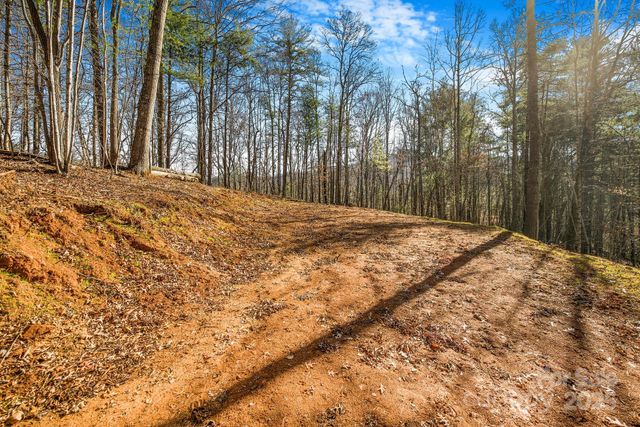 148 Fish Pond Lane, Burnsville, NC 28714