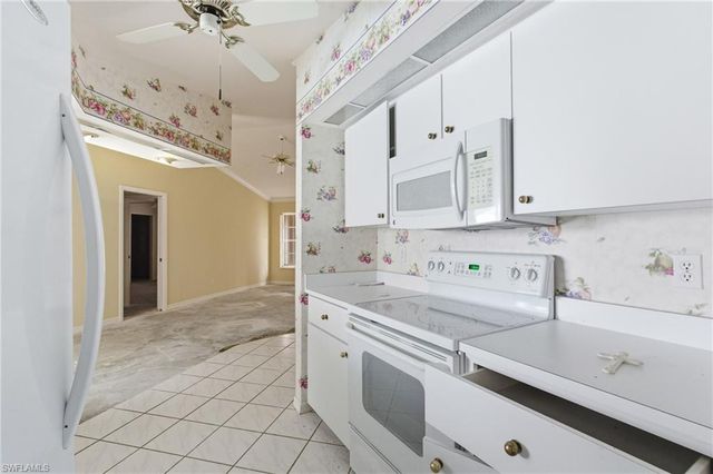 329 SE 33rd TER, Cape Coral, FL 33904