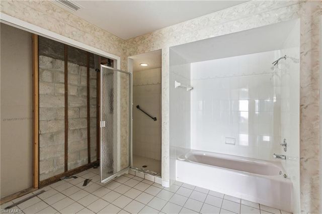 329 SE 33rd TER, Cape Coral, FL 33904