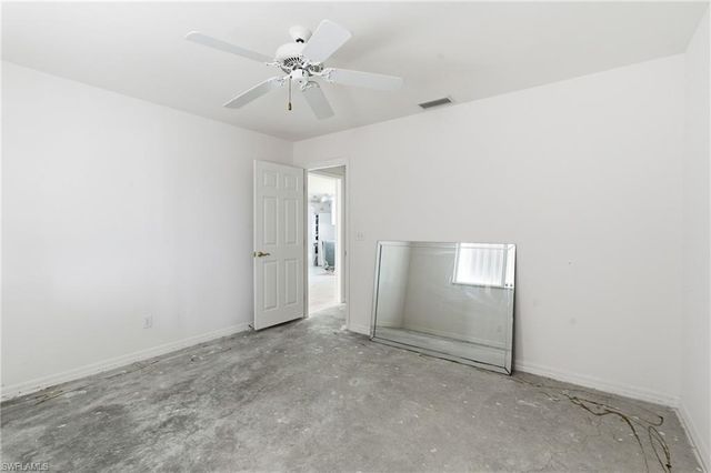 329 SE 33rd TER, Cape Coral, FL 33904