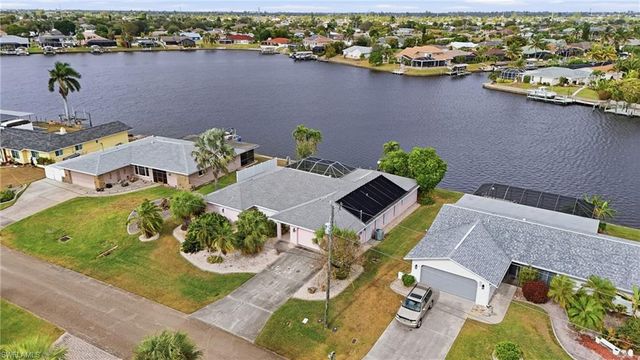 329 SE 33rd TER, Cape Coral, FL 33904