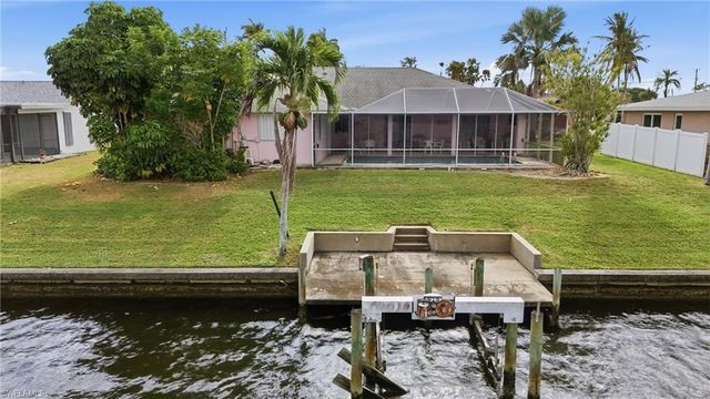 329 SE 33rd TER, Cape Coral, FL 33904