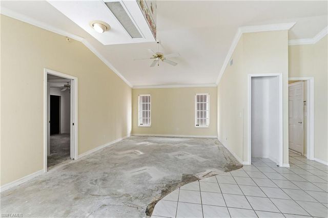 329 SE 33rd TER, Cape Coral, FL 33904