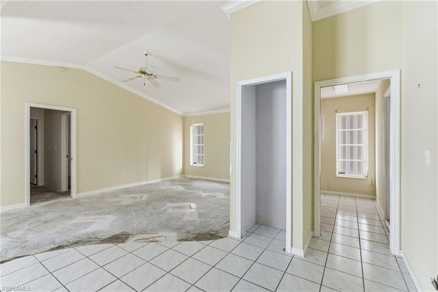 329 SE 33rd TER, Cape Coral, FL 33904