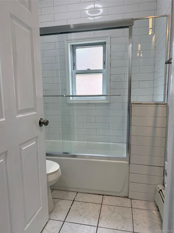 122 Dehnhoff Avenue, Freeport, NY 11520