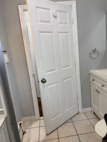 122 Dehnhoff Avenue, Freeport, NY 11520