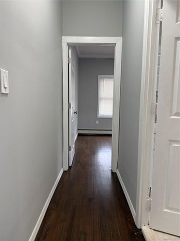 122 Dehnhoff Avenue, Freeport, NY 11520