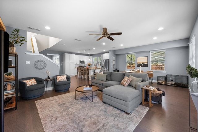 2801 Livingston Avenue, Fort Worth, TX 76110