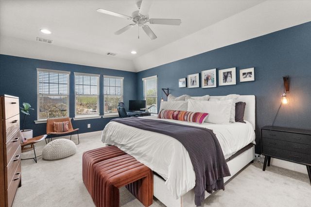 2801 Livingston Avenue, Fort Worth, TX 76110