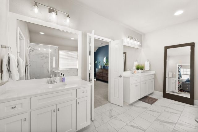 2801 Livingston Avenue, Fort Worth, TX 76110