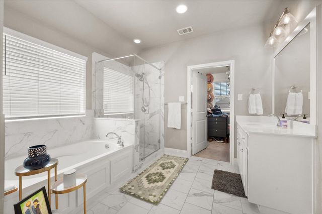 2801 Livingston Avenue, Fort Worth, TX 76110