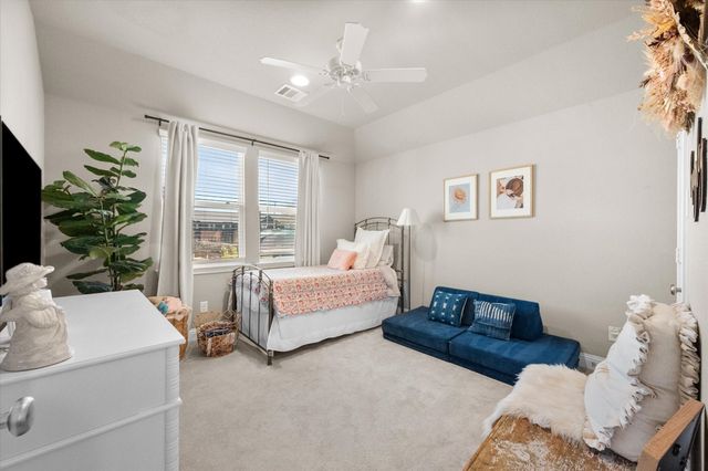 2801 Livingston Avenue, Fort Worth, TX 76110