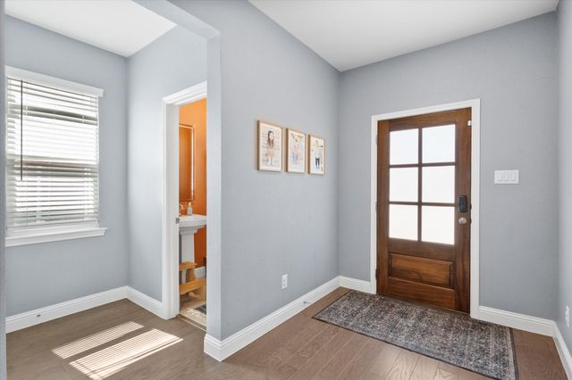 2801 Livingston Avenue, Fort Worth, TX 76110