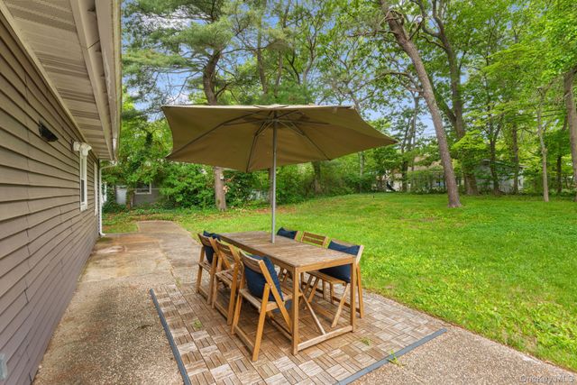 26 Wintergreen Drive, Coram, NY 11727