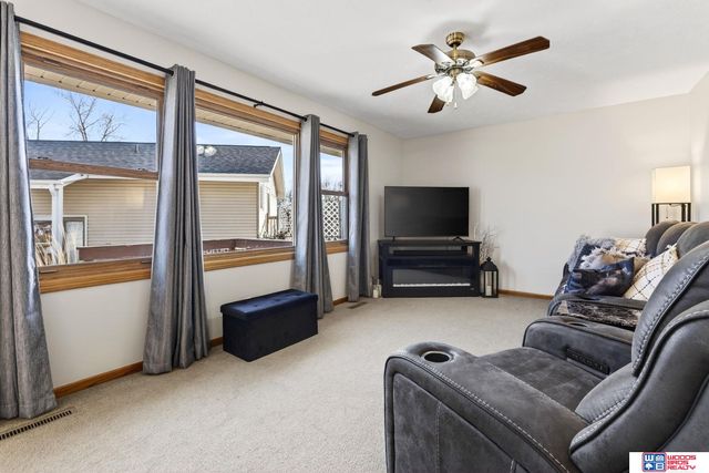 4337 Lewis Avenue, Lincoln, NE 68521