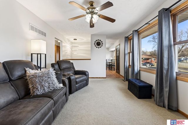 4337 Lewis Avenue, Lincoln, NE 68521