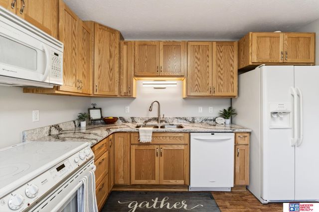 4337 Lewis Avenue, Lincoln, NE 68521