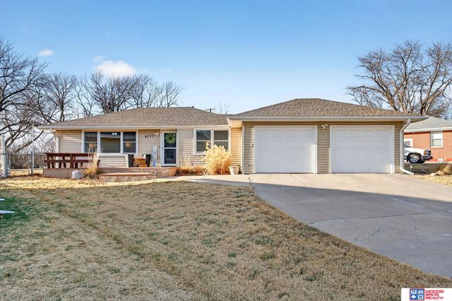 4337 Lewis Avenue, Lincoln, NE 68521