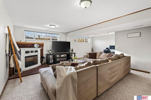 4337 Lewis Avenue, Lincoln, NE 68521