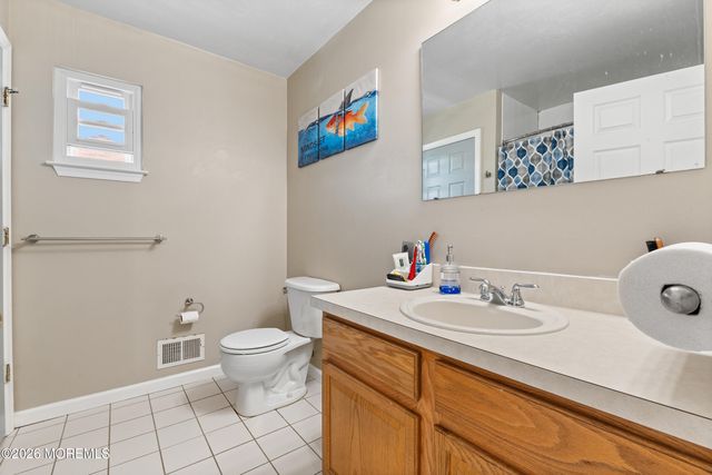 25 Columbus Avenue, Cliffwood, NJ 07721