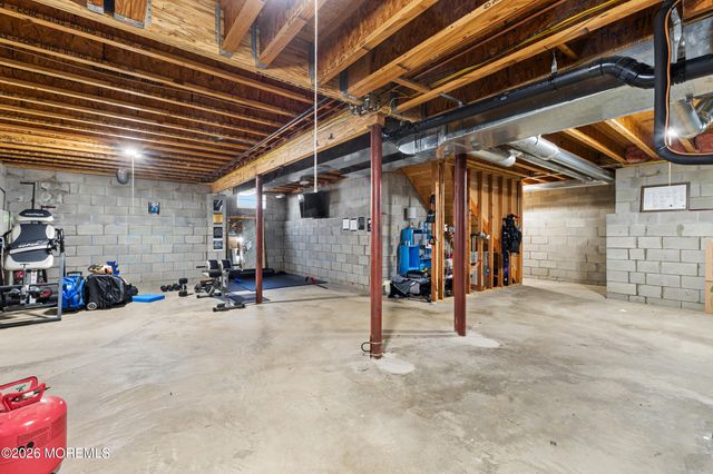 25 Columbus Avenue, Cliffwood, NJ 07721