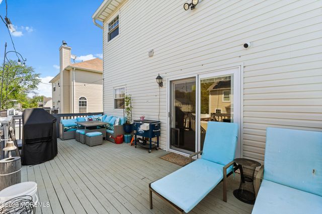 25 Columbus Avenue, Cliffwood, NJ 07721