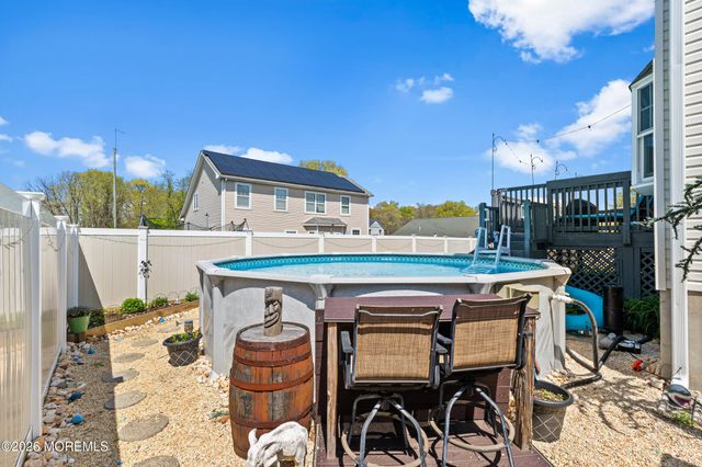 25 Columbus Avenue, Cliffwood, NJ 07721