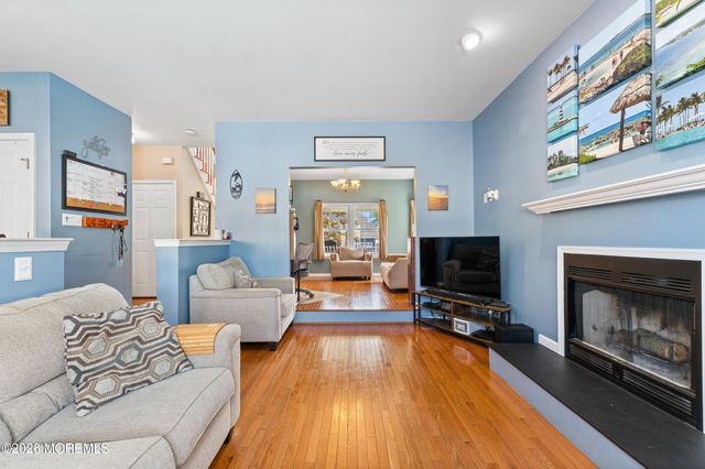 25 Columbus Avenue, Cliffwood, NJ 07721