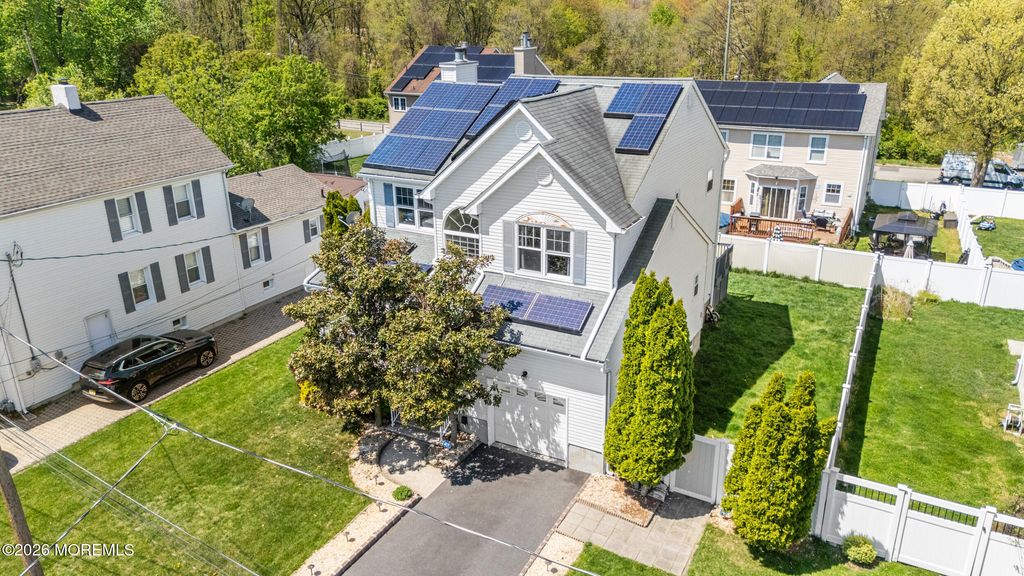 25 Columbus Avenue, Cliffwood, NJ 07721