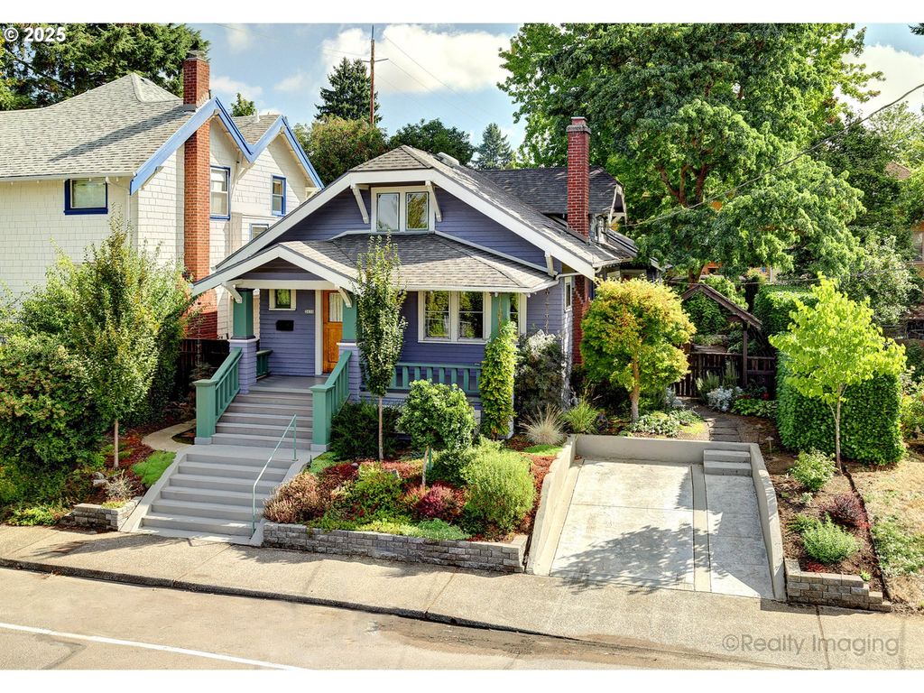 2030 Ne 47TH Ave, Portland, OR 97213