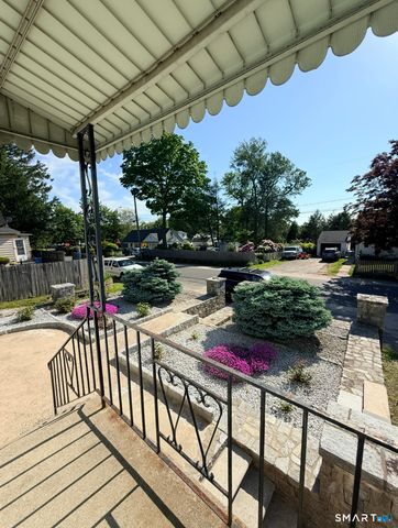 22 Leaf Avenue 2nd Floor, Waterbury, CT 06705