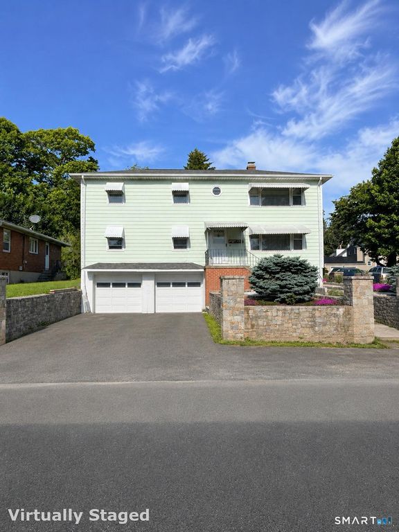 22 Leaf Avenue 2nd Floor, Waterbury, CT 06705