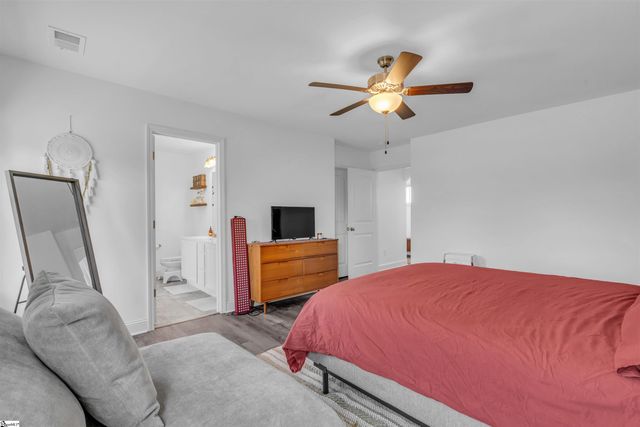 104 Timber Glen Place, Greer, SC 29651