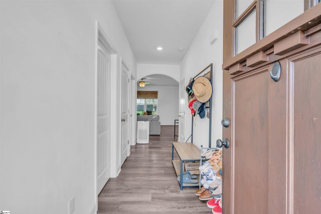 104 Timber Glen Place, Greer, SC 29651