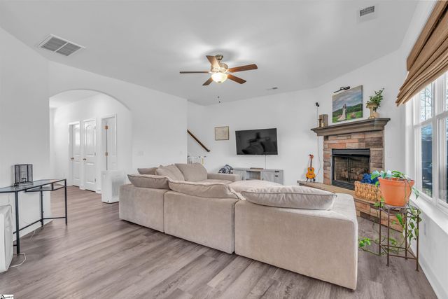 104 Timber Glen Place, Greer, SC 29651