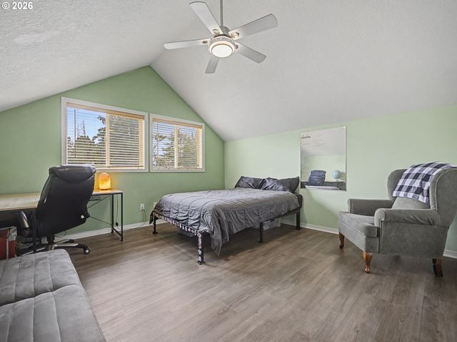 7919 Se CLACKAMAS Rd, Milwaukie, OR 97267