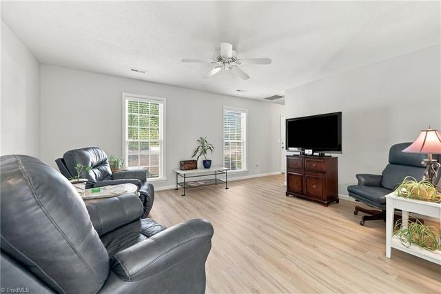 1602 Hargrove Drive, Mcleansville, NC 27301
