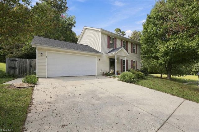 1602 Hargrove Drive, Mcleansville, NC 27301