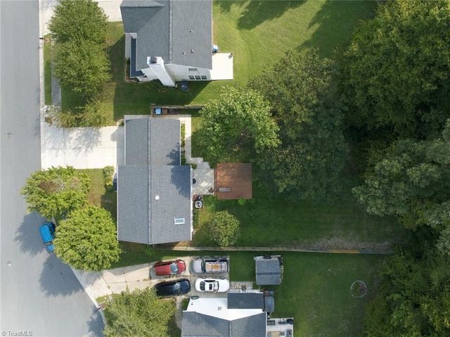 1602 Hargrove Drive, Mcleansville, NC 27301