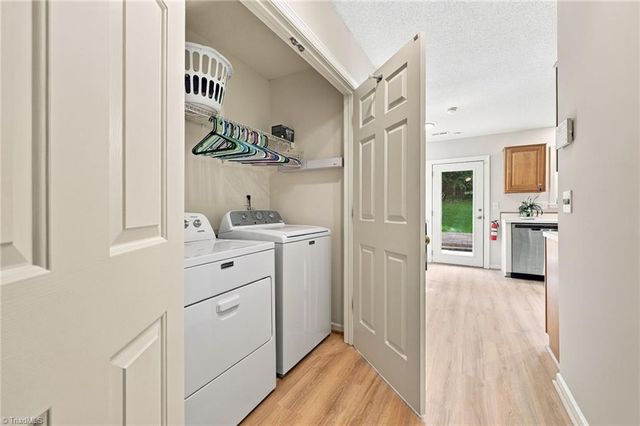1602 Hargrove Drive, Mcleansville, NC 27301