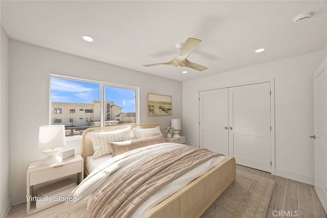 1 62nd Place 404, Long Beach, CA 90803