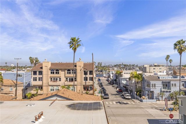 1 62nd Place 404, Long Beach, CA 90803