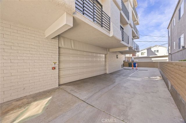 1 62nd Place 404, Long Beach, CA 90803