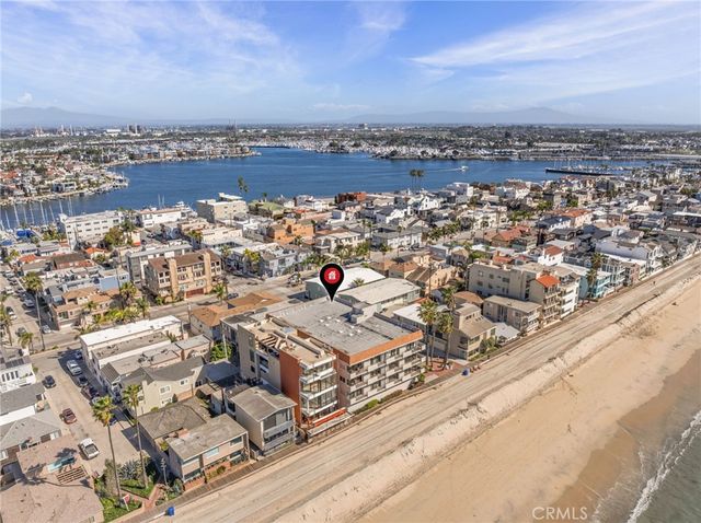 1 62nd Place 404, Long Beach, CA 90803