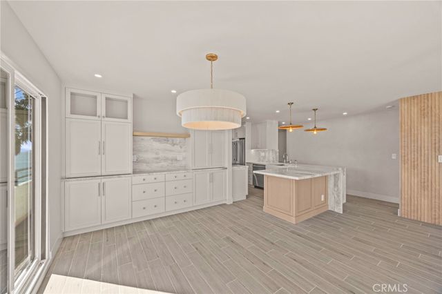 1 62nd Place 404, Long Beach, CA 90803