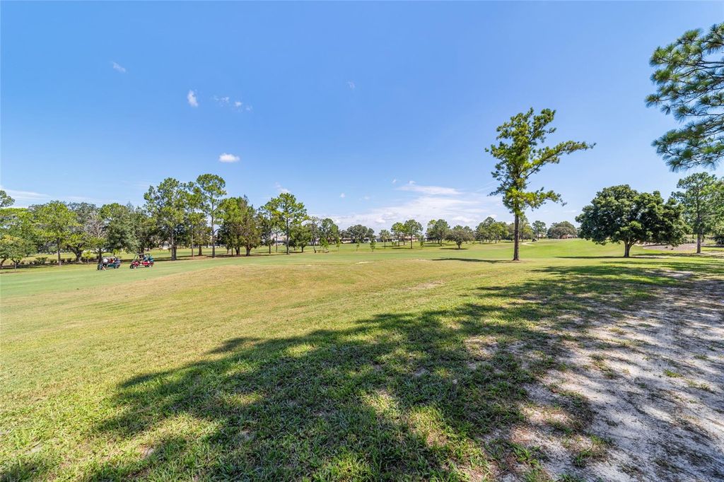 Image 19 of property listing at 10537 SW 96TH LANE ROAD, Ocala, FL 34481