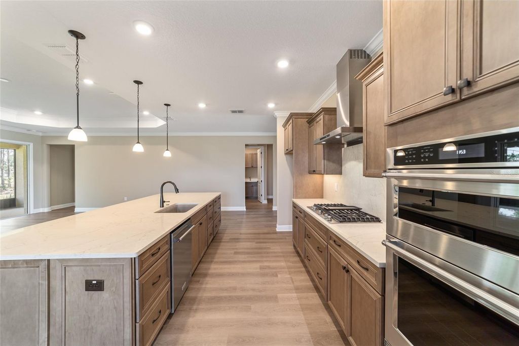 Image 38 of property listing at 10537 SW 96TH LANE ROAD, Ocala, FL 34481