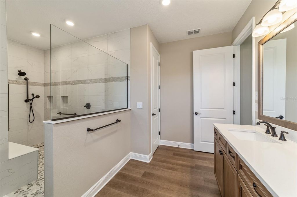 Image 48 of property listing at 10537 SW 96TH LANE ROAD, Ocala, FL 34481