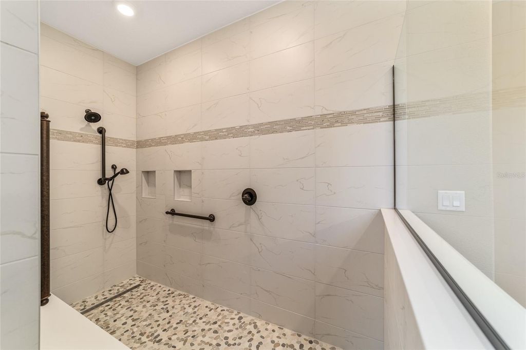 Image 50 of property listing at 10537 SW 96TH LANE ROAD, Ocala, FL 34481